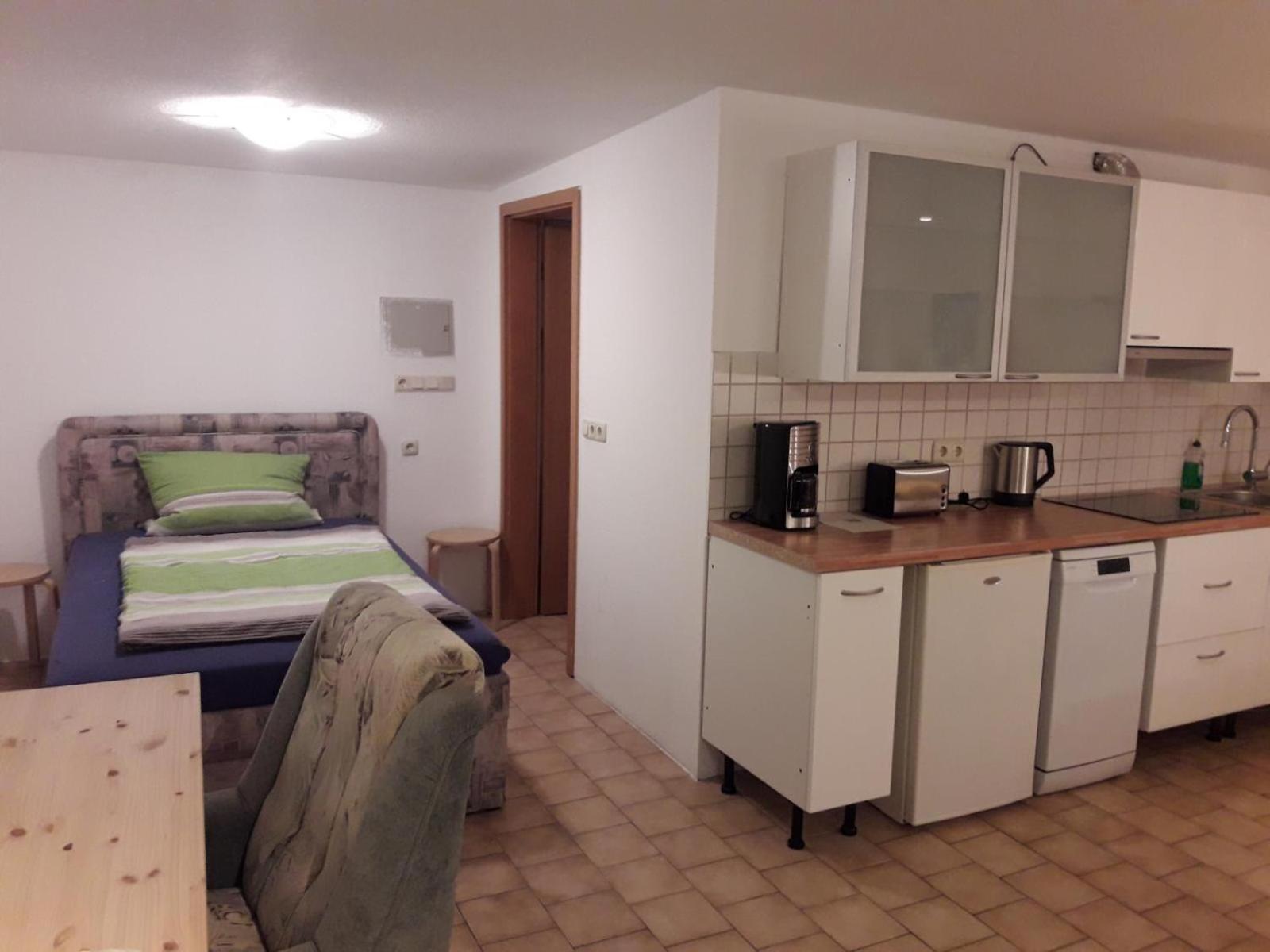 Kleine Ferienwohnung Am Stadtrand Von Leipzig Buitenkant foto